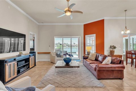 Casa en venta en Apollo Beach, Florida, 4 dormitorios, 335.75 m2 № 1648886 - foto 18