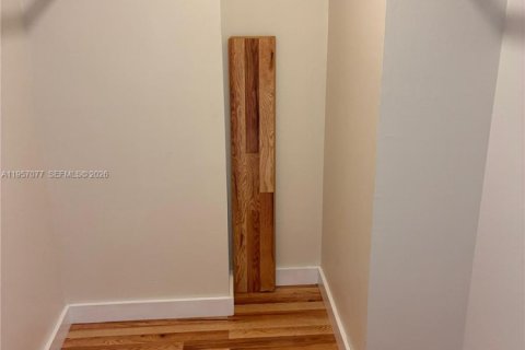 Condominio en alquiler en Aventura, Florida, 1 dormitorio, 82.4 m2 № 2011197 - foto 10