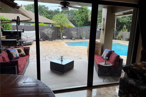House in Cooper City, Florida 4 bedrooms, 181.72 sq.m. № 1823385 - photo 22
