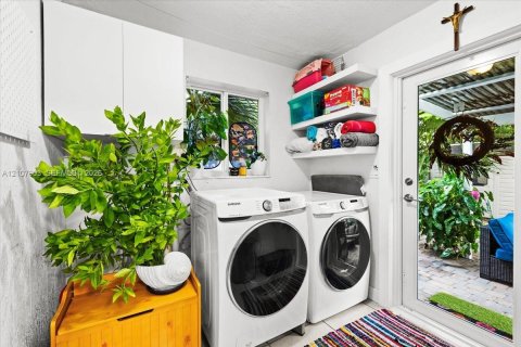 Villa ou maison à vendre à Fort Lauderdale, Floride: 3 chambres, 91.79 m2 № 2429995 - photo 19