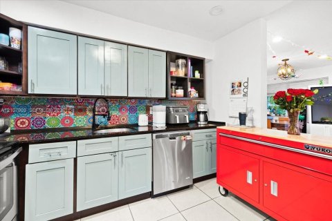 Villa ou maison à vendre à Fort Lauderdale, Floride: 3 chambres, 91.79 m2 № 2429995 - photo 8