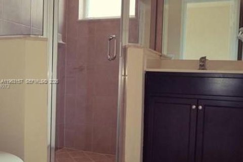 Immobilier commercial à louer à Miami, Floride: 1 chambre, 58.06 m2 № 2024215 - photo 7