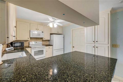 House in Edgewater, Florida 3 bedrooms, 128.11 sq.m. № 1806667 - photo 24
