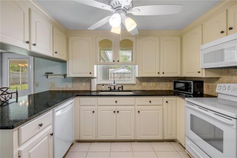 House in Edgewater, Florida 3 bedrooms, 128.11 sq.m. № 1806667 - photo 26