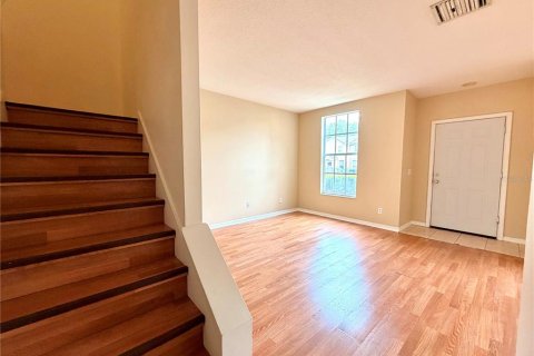 Townhouse in Wesley Chapel, Florida 3 bedrooms, 135.64 sq.m. № 2216048 - photo 4