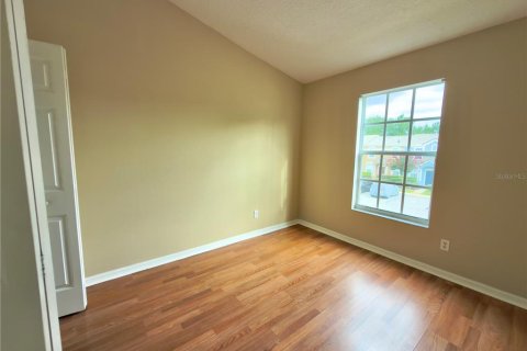 Townhouse in Wesley Chapel, Florida 3 bedrooms, 135.64 sq.m. № 2216048 - photo 17