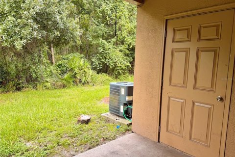 Townhouse in Wesley Chapel, Florida 3 bedrooms, 135.64 sq.m. № 2216048 - photo 10