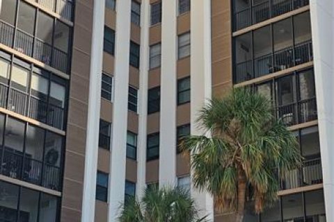 Copropriété à louer à Treasure Island, Floride: 1 chambre, 95.22 m2 № 2104165 - photo 28