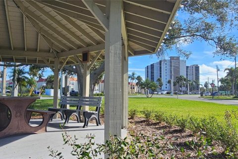 Copropriété à louer à Treasure Island, Floride: 1 chambre, 95.22 m2 № 2104165 - photo 30