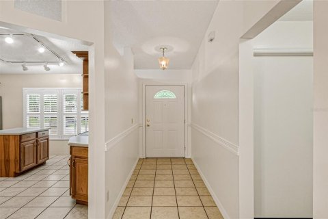 House in Palm Bay, Florida 4 bedrooms, 175.12 sq.m. № 2350160 - photo 7