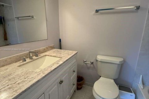 Condominio en alquiler en Sunny Isles Beach, Florida, 1 dormitorio, 57.6 m2 № 1951005 - foto 19