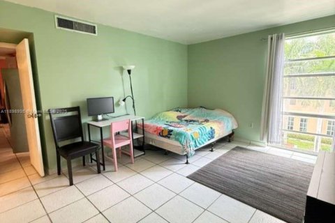Condominio en alquiler en Sunny Isles Beach, Florida, 1 dormitorio, 57.6 m2 № 1951005 - foto 13