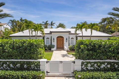 Villa ou maison à Palm Beach, Floride 4 chambres, 357.49 m2 № 2088075