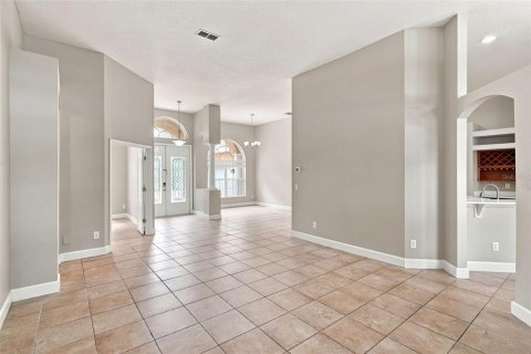 House in Apopka, Florida 4 bedrooms, 260.13 sq.m. № 2349514 - photo 9