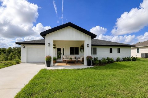 Villa ou maison à Hawthorne, Floride 4 chambres, 130.9 m2 № 2347917