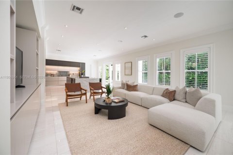 Casa en venta en Coral Gables, Florida, 7 dormitorios, 521.74 m2 № 2192114 - foto 10