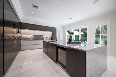 Casa en venta en Coral Gables, Florida, 7 dormitorios, 521.74 m2 № 2192114 - foto 16