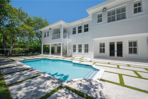 Casa en Coral Gables, Florida 7 dormitorios, 521.74 m2 № 2192114