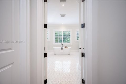 Casa en venta en Coral Gables, Florida, 7 dormitorios, 521.74 m2 № 2192114 - foto 25