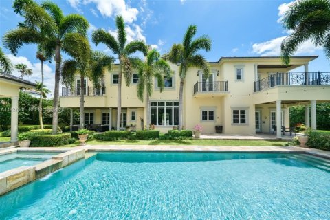 Casa en venta en Miami, Florida, 7 dormitorios, 646.79 m2 № 1982790 - foto 20