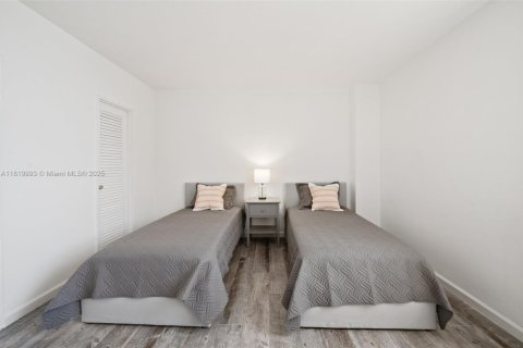 Condo in Bal Harbour, Florida, 2 bedrooms  № 1961338 - photo 20