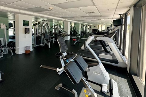 Condo in Bal Harbour, Florida, 2 bedrooms  № 1961338 - photo 26