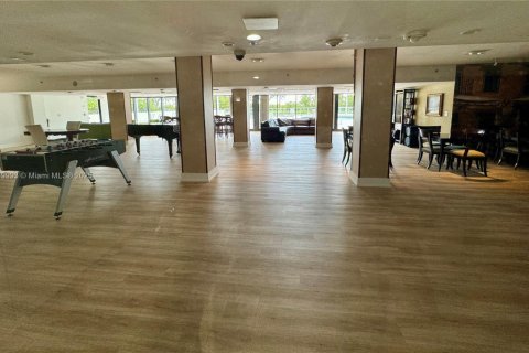 Condo in Bal Harbour, Florida, 2 bedrooms  № 1961338 - photo 28