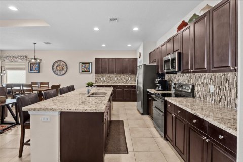 Villa ou maison à vendre à Port St. Lucie, Floride: 3 chambres, 179.49 m2 № 2242181 - photo 14