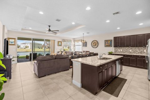 Villa ou maison à vendre à Port St. Lucie, Floride: 3 chambres, 179.49 m2 № 2242181 - photo 6