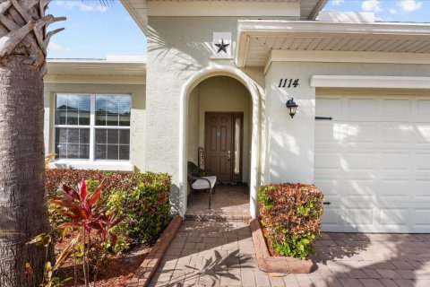 Villa ou maison à vendre à Port St. Lucie, Floride: 3 chambres, 179.49 m2 № 2242181 - photo 3
