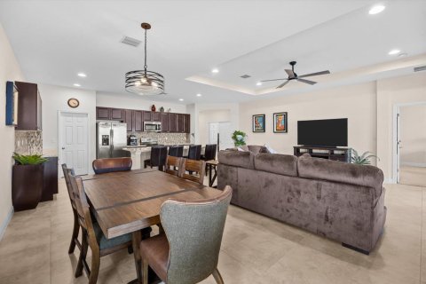 Villa ou maison à vendre à Port St. Lucie, Floride: 3 chambres, 179.49 m2 № 2242181 - photo 11