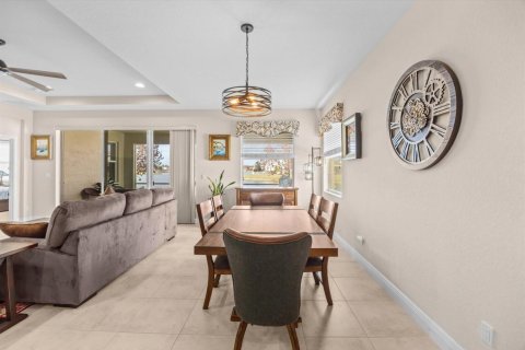 Villa ou maison à vendre à Port St. Lucie, Floride: 3 chambres, 179.49 m2 № 2242181 - photo 10