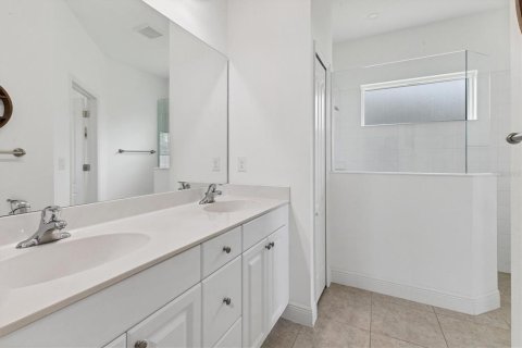 Купить виллу или дом в Парриш, Флорида 5 комнат, 120.12м2, № 1677136 - фото 21