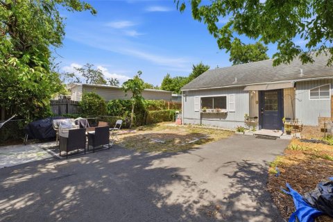 Commercial property in Tampa, Florida 5 bedrooms, 159.51 sq.m. № 2220219 - photo 22
