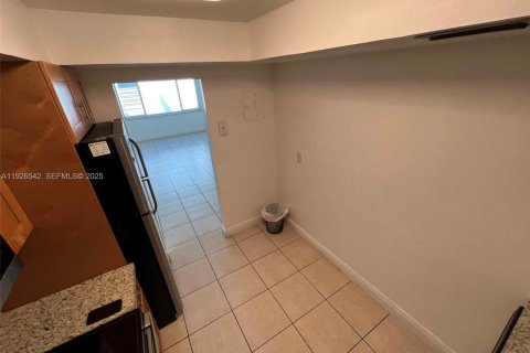 Appartement à louer à Pompano Beach, Floride: 1 chambre, 83.61 m2 № 1986441 - photo 15
