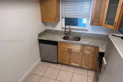 Appartement à louer à Pompano Beach, Floride: 1 chambre, 83.61 m2 № 1986441 - photo 11