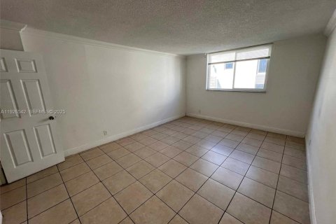 Appartement à louer à Pompano Beach, Floride: 1 chambre, 83.61 m2 № 1986441 - photo 17