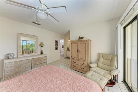 Купить кондоминиум в Сарасота, Флорида 8 комнат, 123.75м2, № 1300485 - фото 15