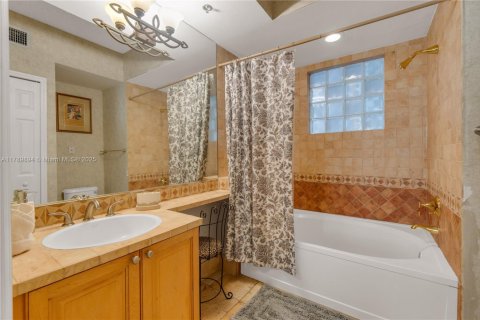 Купить кондоминиум в Авентура, Флорида 2 спальни, 100.06м2, № 1737985 - фото 24