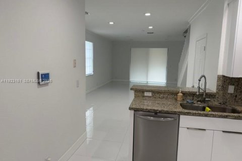 Touwnhouse à louer à Weston, Floride: 4 chambres, 166.3 m2 № 1976850 - photo 20