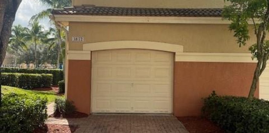 Touwnhouse à Weston, Floride 4 chambres, 166.3 m2 № 1976850