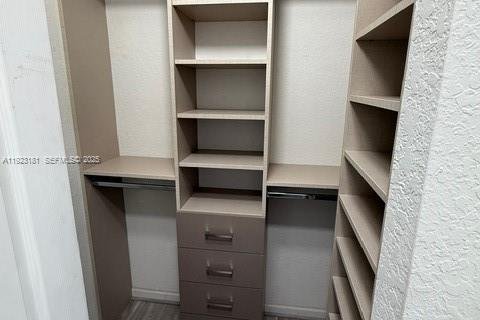 Touwnhouse à louer à Weston, Floride: 4 chambres, 166.3 m2 № 1976850 - photo 12