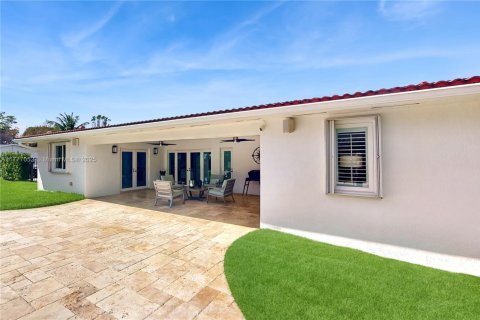 House in Palmetto Bay, Florida 3 bedrooms, 211.26 sq.m. № 1727000 - photo 28