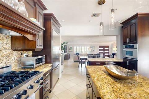 House in Palmetto Bay, Florida 3 bedrooms, 211.26 sq.m. № 1727000 - photo 9