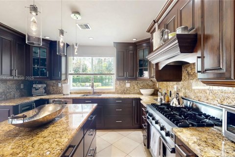 House in Palmetto Bay, Florida 3 bedrooms, 211.26 sq.m. № 1727000 - photo 8