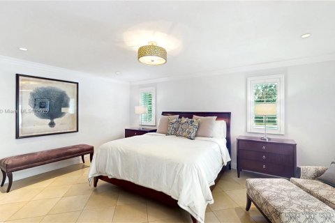 House in Palmetto Bay, Florida 3 bedrooms, 211.26 sq.m. № 1727000 - photo 11