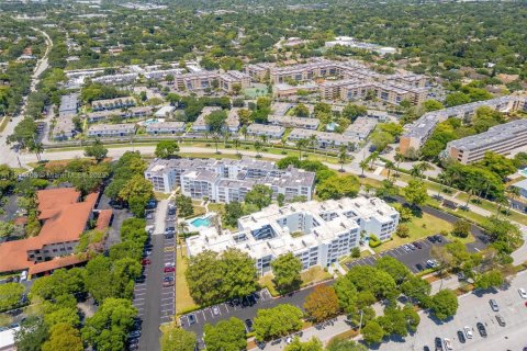 Condo in Plantation, Florida, 2 bedrooms  № 1872090 - photo 28