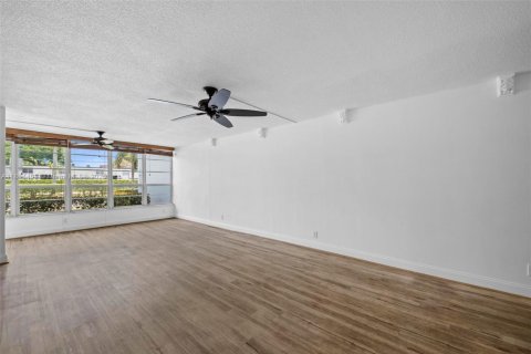 Condo in Plantation, Florida, 2 bedrooms  № 1872090 - photo 3