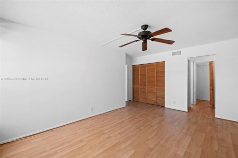 Condo in Plantation, Florida, 2 bedrooms  № 1872090 - photo 12