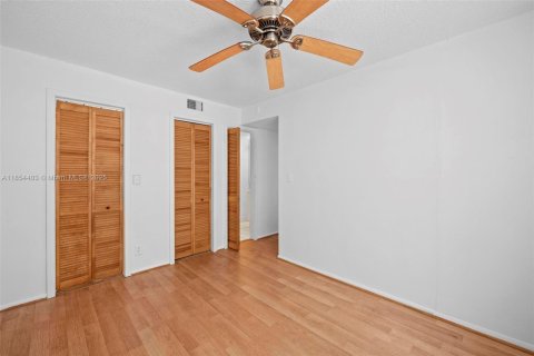 Condo in Plantation, Florida, 2 bedrooms  № 1872090 - photo 20